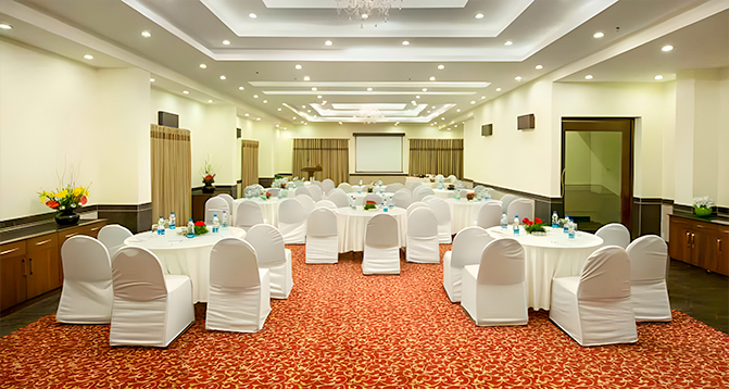 Royal Orchid Fort Resort 8